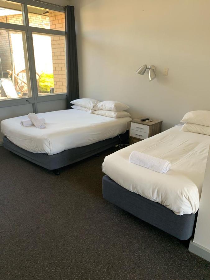 Hopetoun Community Hotel Motel Esterno foto